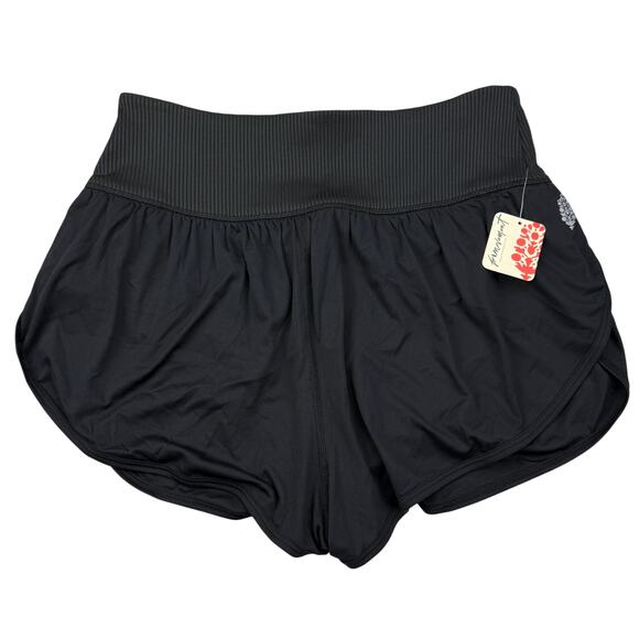 NWT FREE PEOPLE FP Movement Game Time Short In Black Size Large - Picture 4 of 8